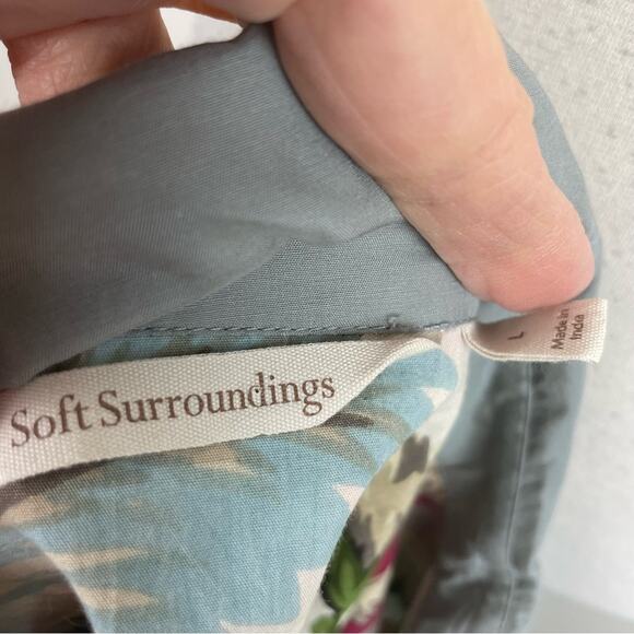 Soft Surroundings Gray Floral Beaded Button Front Long Sleeve Top Large - Picture 10 of 10